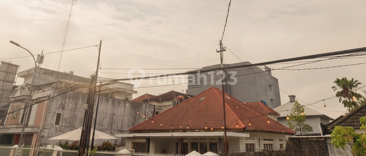 Rumah Vintage Dekat Taman Kota Cocok untuk Cafe Tasikmalaya 1