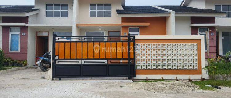 Rumah Baru Siap Huni, ada Pagar, sudah Renov Full Belakang 1