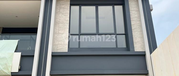 3-Story Shop House Full Building in Carson Gading Serpong 1