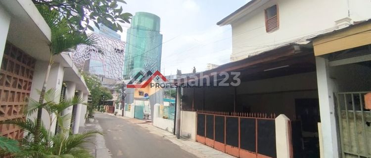 Boarding House in a Strategic Location Near LRT/MRT Jabodetabek, Close to Ambassador Mall Shopping Center 1