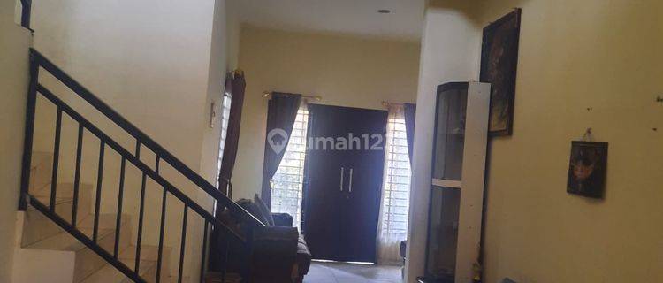 Rumah 7 Kamar Tidur di Perumahan Indah Pesona Residence 1