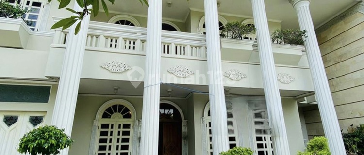 Luxury House 0 Dharmahusada Main Road. Super Strategic! 1