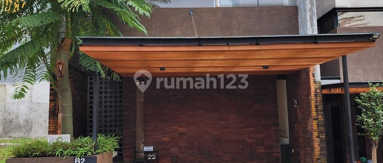 Exclusive & Aesthetic! 2-Story House with a Modern Industrial Ambiance 1