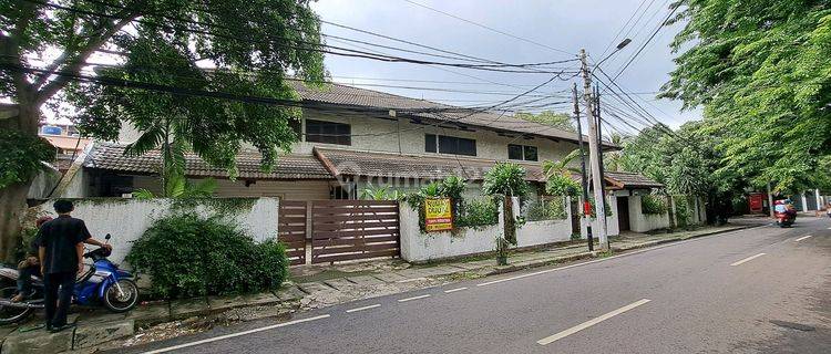 Bangunan Rumah Dekat Rumah Sakit Cipto Mangunkusumo 1