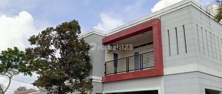 Dijual Rumah SHM 2 Lantai, Luas Dan Nyaman,, Pekanbaru Kota, Jl Palaraya Beringin Indah 1