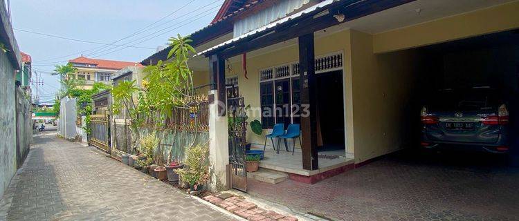 Rumah Nyaman Lokasi Strategis di Jl. Buana Kubu Gg Cempaka No. 5, Denpasar 1