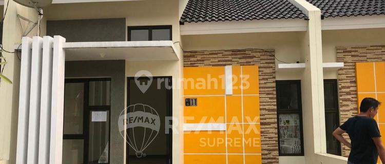 Ready-to-Occupy House in Celtic City Cluster Tarumajaya, Flood-Proof. 1