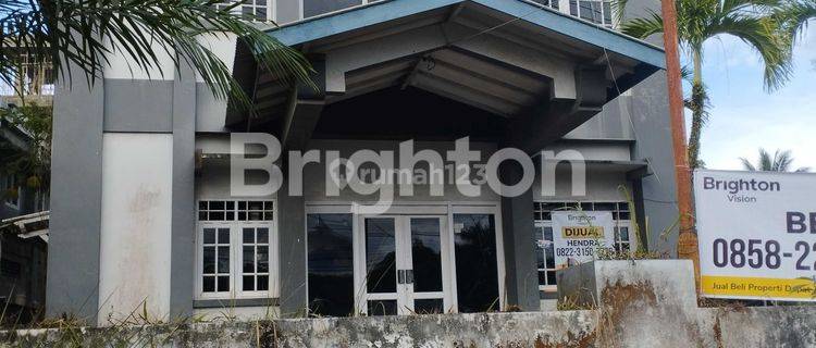 Bangunan Kantor dan lahan 1