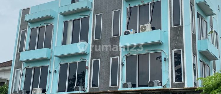 For sale/rent 3 units of shop houses (Ruko) at Banjar Wijaya Boulevard, Tangerang. 1