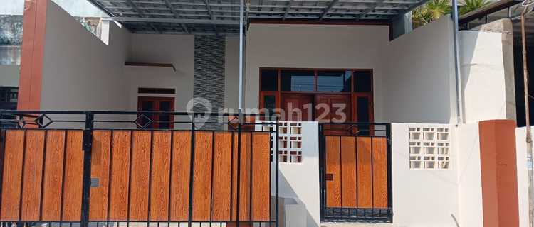 For Sale Ready-to-Live House in Taman Harapan Baru Bekasi 1