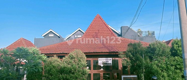 Cafe Gaya Minimalis Lokasi Strategis Di Dekat Pariwisata Taman Pancing 1