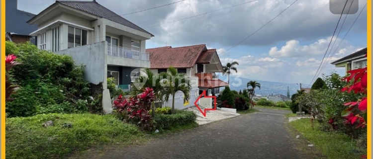 Rumah Villa Di Batu Panderman Hill Malang Murah  1