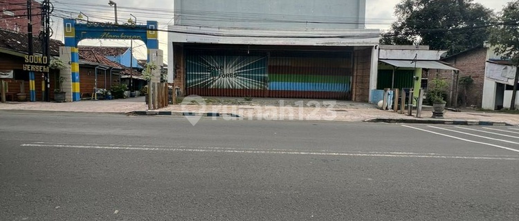 Zero Shop House H0403 Main Road Sooko Mojokerto Cheap 1