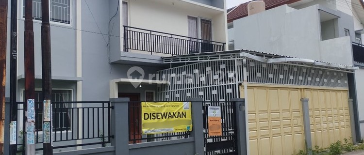 Disewakan Rumah Tinggal 2 Lantai Siap Huni Strategis di Laweyan, Karangasem, Laweyan, Surakarta 1