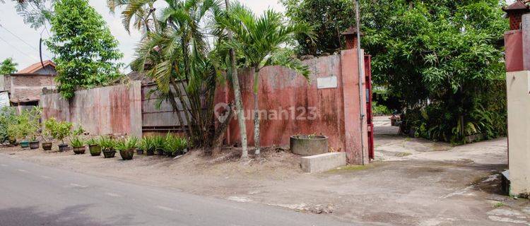 Rumah Tinggal / Kantor dan Gudang Area Bantul 1