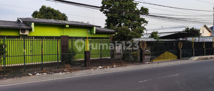 House &amp; Shop House Strategic Location Near Sleman City Hall Sleman 1