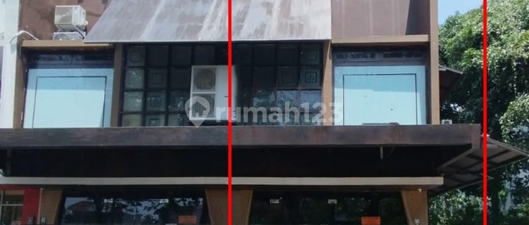 2-story shophouse on Wahidin Sudirohusodo Street, Mlati, Sleman 1