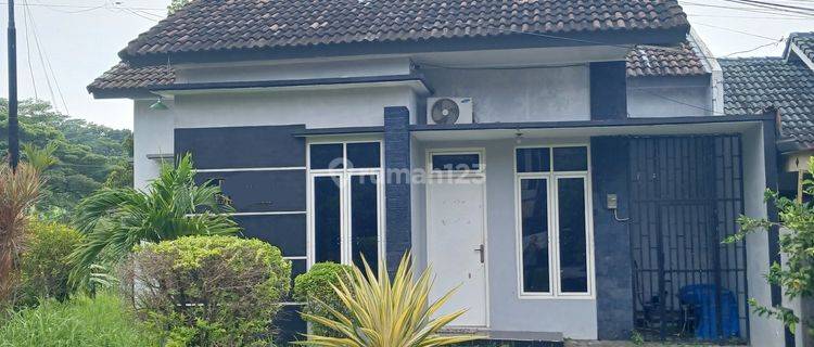 Rumah dekat Unnes, Gunung pati di Perum Graha Taman Nirwana, Jl. Permata Safira 1