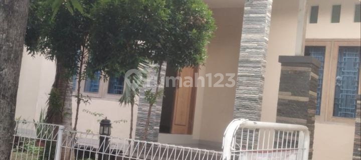 For Rent Semi Furnished House In Kemang Pratama Bekasi 1