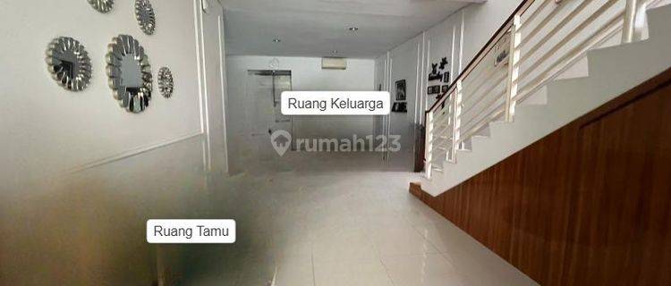 Rumah 2,5lantai Bagus Siap Huni di Cluster Palm Summarecon Bekasi 1