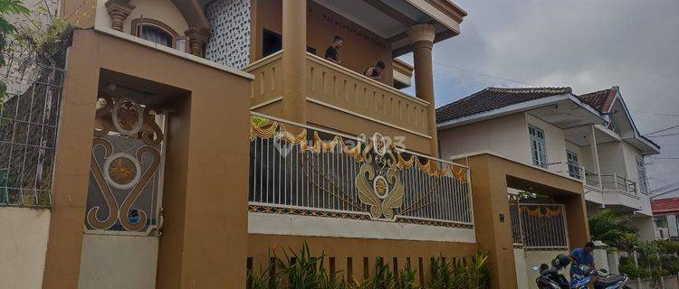Rumah mewah di caturtunggal yogyakarta  1