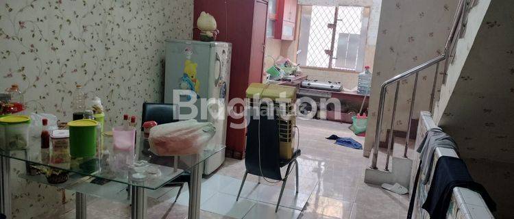 ruko 3 1/2 tingkat jalan sewindu 1