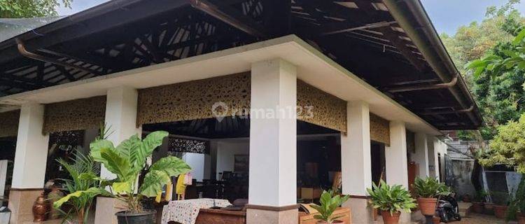 Villa Mewah Pendopo Besar Kapasitas 100 orang 1