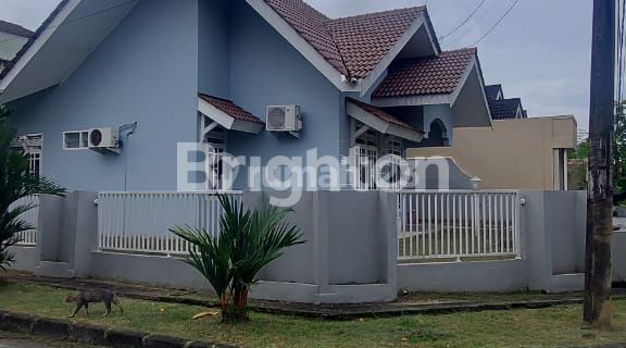 DISEWAKAN rumah bersih terawat daerah Balikpapan Baru 1