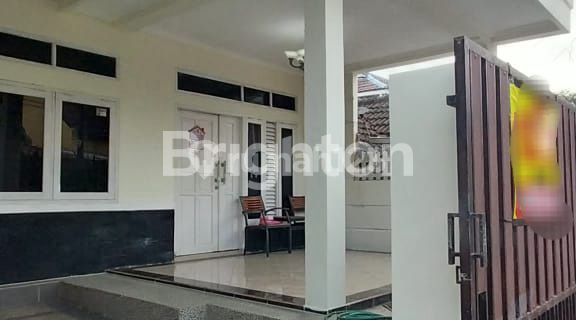 DISEWA RUMAH CANTIK DI DAERAH REGENCY 1