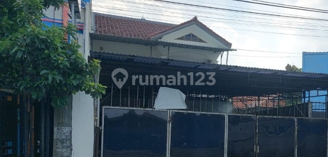 Disewakan Rumah 2 Lantai Di Kramat Jati Jaktim 1