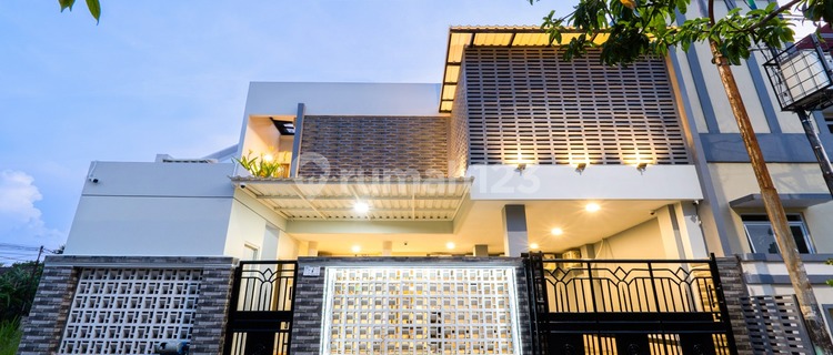 For Sale Exclusive Boarding House 2 Floors 24 Rooms ROI 9.5% Batu Ceper Tangerang 1