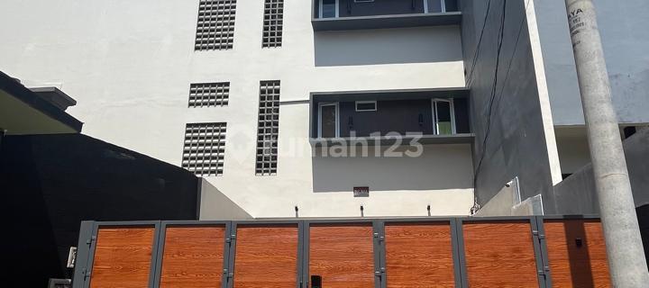 For Sale Exclusive 3-Story Boarding House with 32 Rooms ROI 9-10% BSD Serpong Tangsel 1