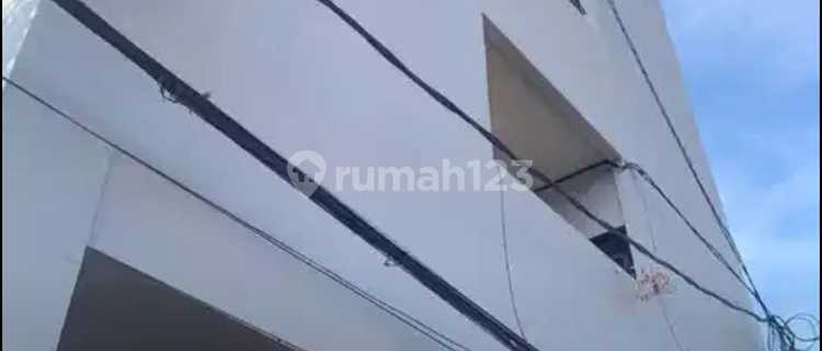 For Sale Exclusive 3-Story Boarding House with 41 Rooms, 10% ROI, Senen, Central Jakarta 1