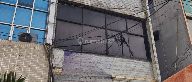 Dijual!! HOT SALE - Ruko 3,5 Lantai Pinggir Jalan Utama Kalimalang! Deretan Ruko Bank Besar 1