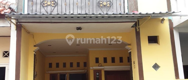 2 1/2 Story House in Pondok Kelapa, East Jakarta 1