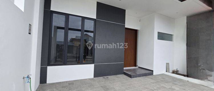 Rumah Baru Setra Duta 1