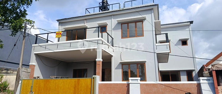 di jual Rumah Tinggal sangat Bagus 1