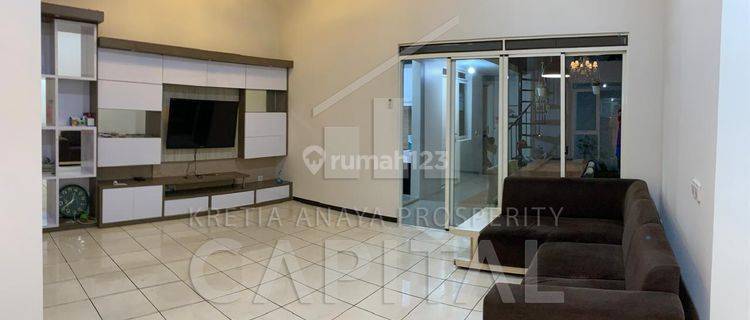Rumah Cantik Nan Asri Tatar Purbasari di Kota Baru Parahyangan  1