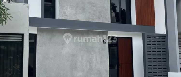 Modern 2-Story Comfortable Cluster Home 1