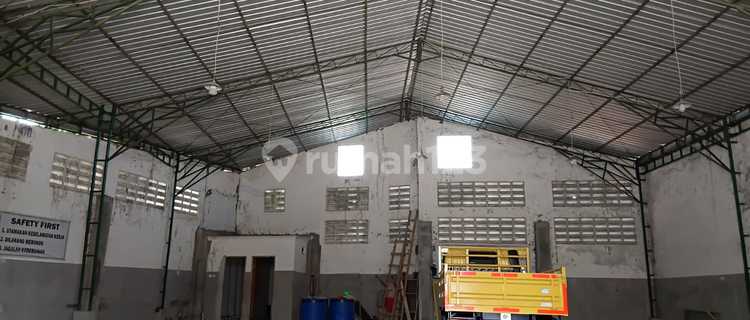 WAREHOUSE ON WOLTER MONGINSIDI 1