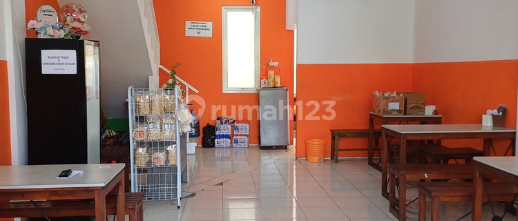 For Sale: Parkway Commercial Building in Pakuwon City 1