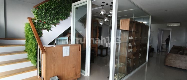 Premium, Ruko Balkon 3 Lantai, Unfurnished, Strategis, Akses Mudah Hanya 200 Meter ke Jl. Sunset Road, Denpasar Selatan 1