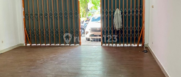 Strategic Commercial Shophouse For Sale Near Sanur (392V) 1