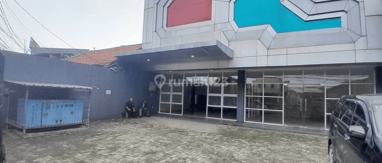 Gedung Komersil Strategis di Jalan Utama Soekarno Hatta, Bandung – Dekat Pusat Perbelanjaan dan Terminal, Harga Bisa Nego! 1