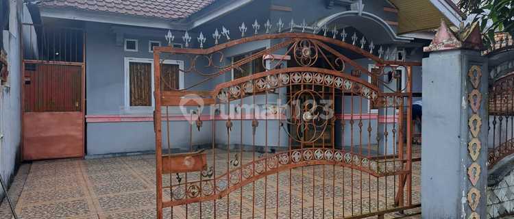 Rumah Luas Dalam Cluster Di Harapan Raya 1