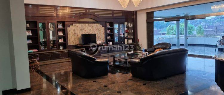Villa Jl Pemuda Salatiga Dijual, Cocok Untuk Kost2an, Sangat Strategis 1