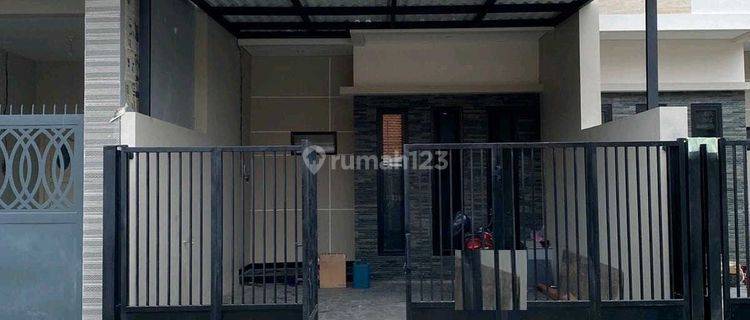 Rumah Manyar Tirtoasri Sewa Murah Siap Huni 1