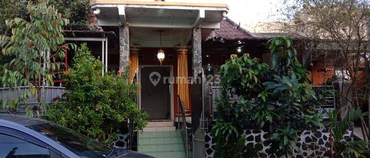 Disewa Rumah Semi Furnish 1
