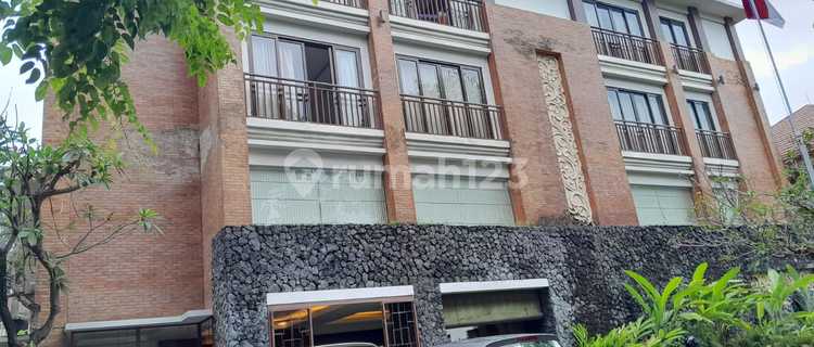 Auction on October 29, North Denpasar Hotel, Kaliasem Street, Kauh Village 1