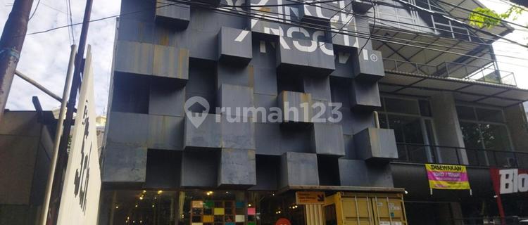 For Sale Strategic Shop House & Land in Sultan Agung - Premium Location 1